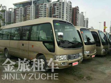 30座中巴车